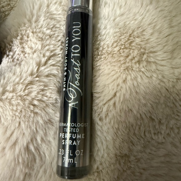 Bath & Body Works “A Toast To You” fragrance set. - Picture 5 of 7